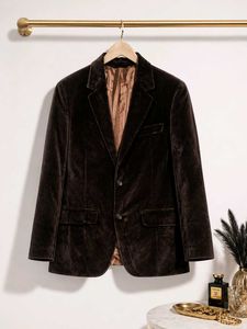 🤎 Velvet Coat – Own The Room Instantly