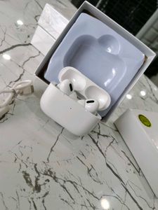 Wireless Earbuds with Charging Case