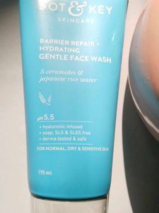 Dot &amp; Key Gentle Face Wash