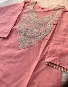 Elegant Pink Kurta Set with Intricate Embroidery