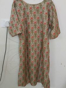 Beautiful Floral Print Kurta