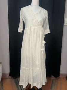 Elegant White Chikankari Kurta