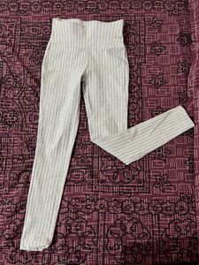 Grey White Line Jeggings