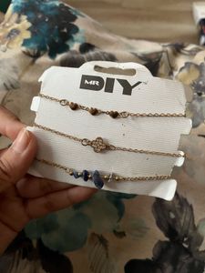 Set of 4 Stackable Bracelets (50 each)