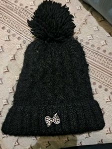 Nike &amp; Knit Beanie set of 4 and makeup