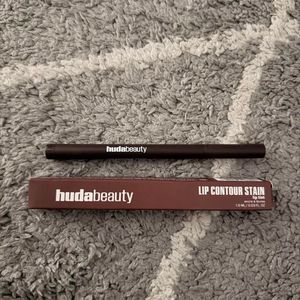Huda Beauty Lip Contour Stain Shade-Rich brown