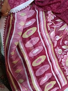 Beautiful Floral Print Saree