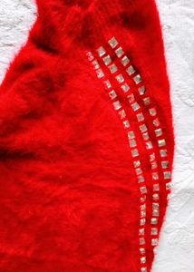 Very Amazing Woolen Shoulder Stone Work Crop Top