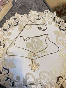Elegant double chain Flower Pendant Necklace