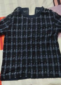 Chic Black Textured Top