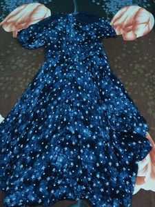 Blue floral print tiered dress