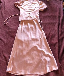 Elegant Satin top and skirt 😭