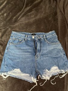 Trendy Ripped Denim Shorts