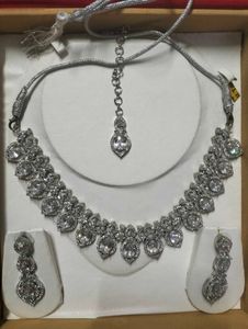 Ad Look Necklace Set Only 1 Time Use