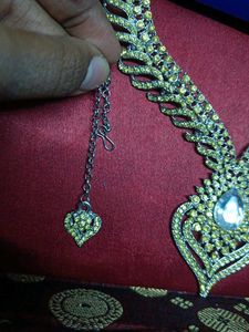 Elegant Jewelry Set with mangtika