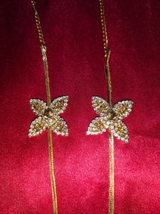 Elegant Floral Necklace
