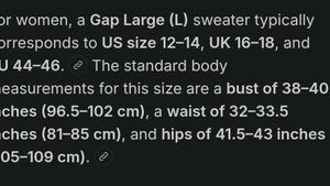 GAP Women's Slim Crewneck Cardigan