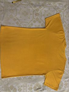 MENS ROUND NECK REGULAR FIT HALF SLEEVES TSHIRT