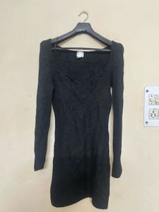 Cozy Black Long Sleeve Dress