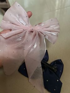 Set of 4 Pearl Bow Hair Clips