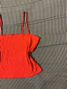 Red Sleeveless Crop Top