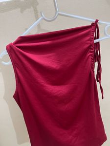 Stylish Red tie Shoulder Ruched Top