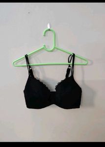Padded women's bra✨