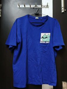Blue "Chill Out" Cat Graphic T-Shirt