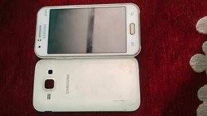 Samsung J1