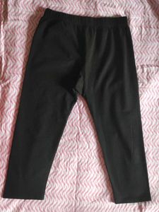Black Capri Leggings