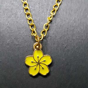 Flower Pendant Necklace