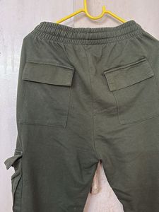 Green Cargo Pants