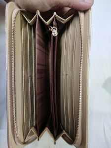 Golden Wallet