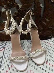 Elegant Pearl Embellished Heels