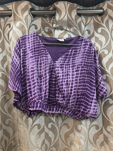 NEW - Stylish Purple Printed V-Neck Top