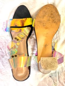 Iridescent Strap Sandals..(it SSS)