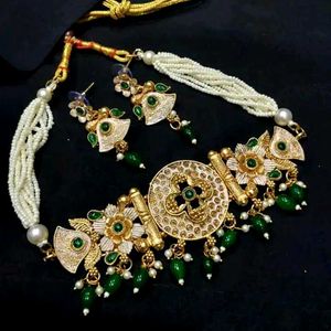 Stunning Gold Plated Kundan Necklace Set