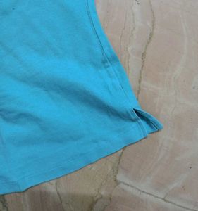 Vintage Y2K Reebok Polo Shirt  (Size L)
