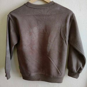 Stylish Graphic Sweatshirt for Him