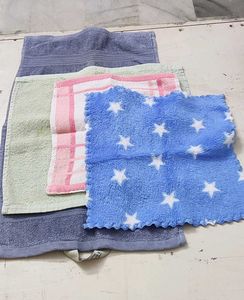 Set of 4 Assorted Hand Towels