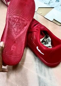 red shoes