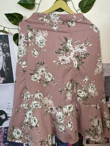 SALE‼️Floral Print Ruffle skirt