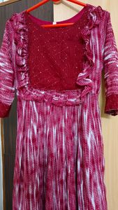 Feeding dress - L size but mostly M