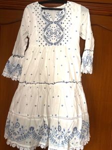 White Embroidered Kurta