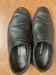 Hush Puppies Men's Black Leather Slip-Ons