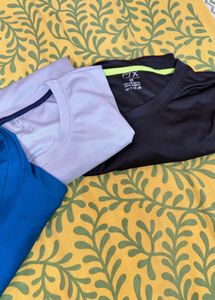 gym t shirt good condition 3 Colar available