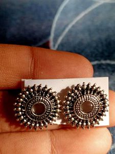Oxidized Earing