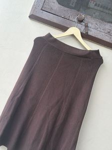 Ribbed Knit Midi Skirt