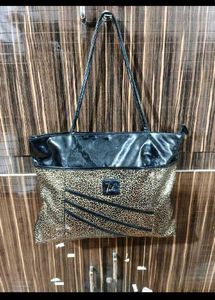Chic Leopard Print Tote Bag