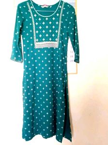 Emerald Green Embroidered Kurti